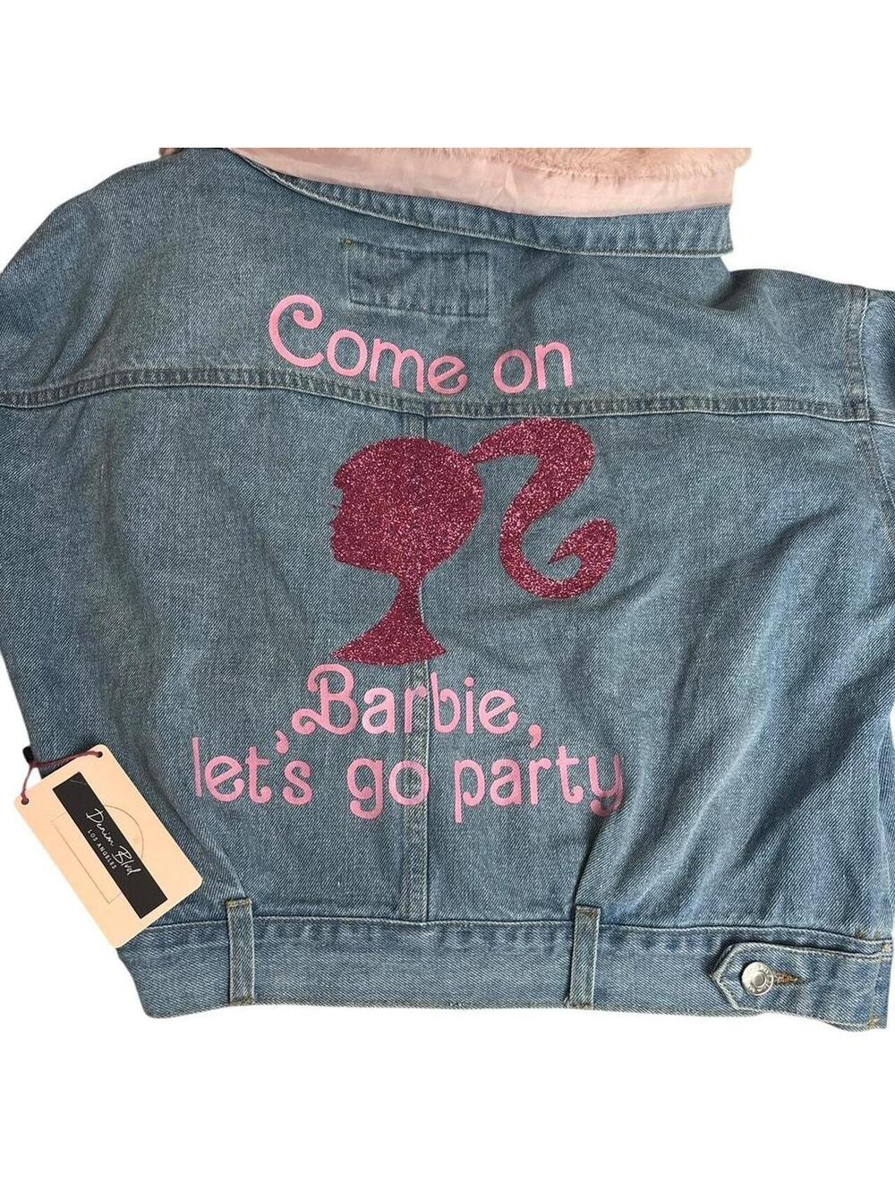 NWT Barbie Pink Faux Fur Collar Cropped Denim Jacket Size L Y2K